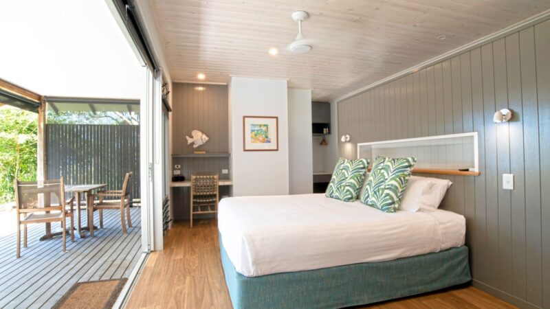 Room-Bed-and-Deck