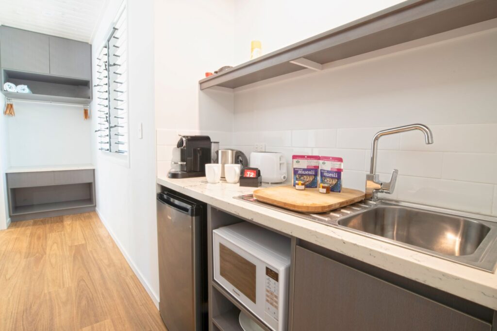 Room - Kitchenette